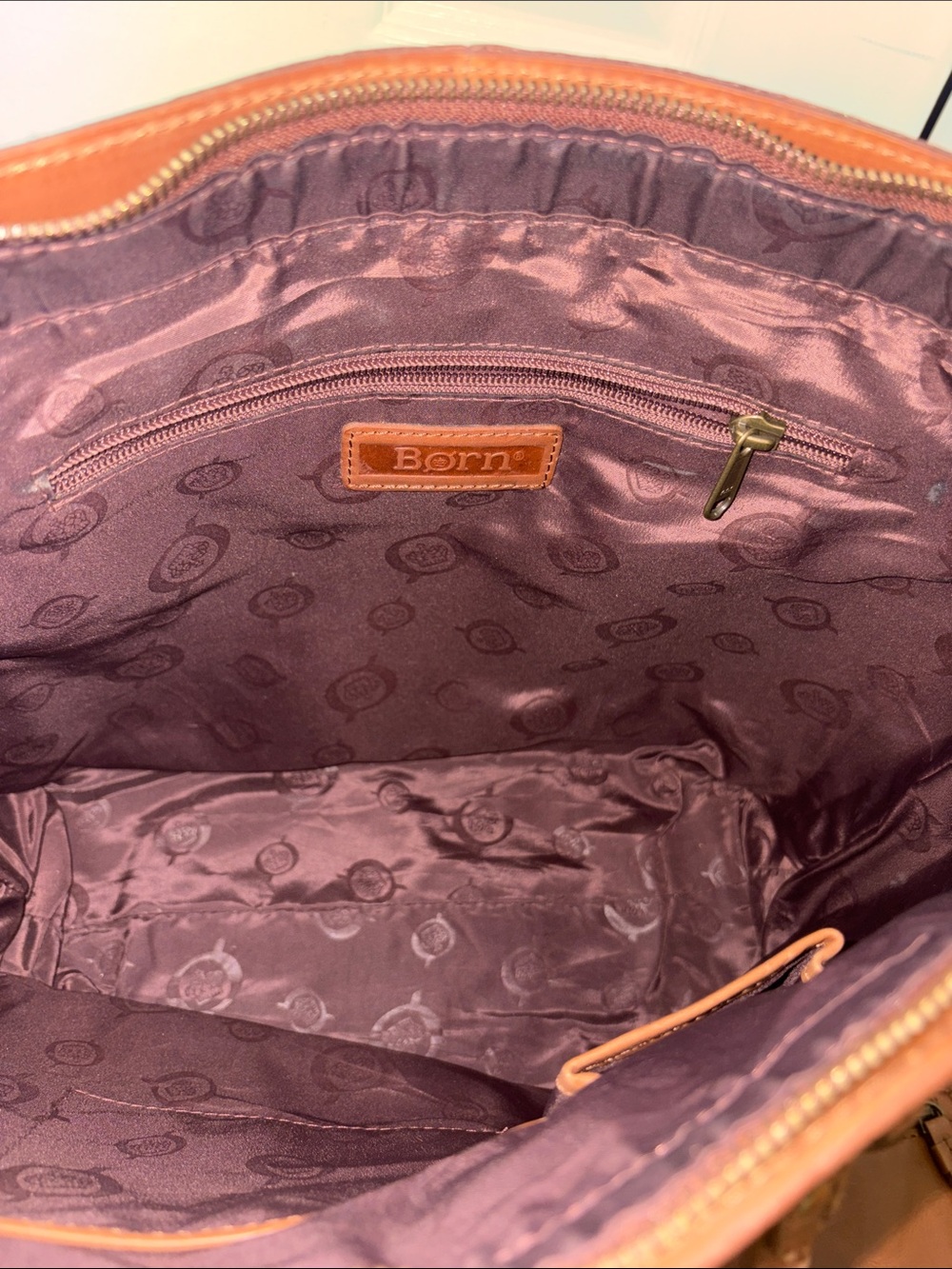 Born Leather Bag with wristlet - Picture 6 of 11
